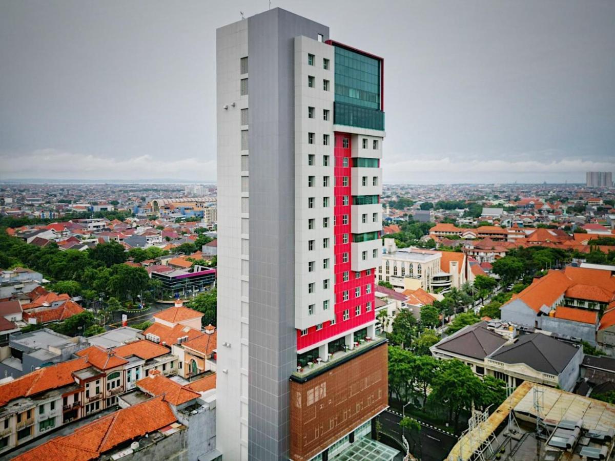 Leedon Hotel & Suites Surabaya Bagian luar foto